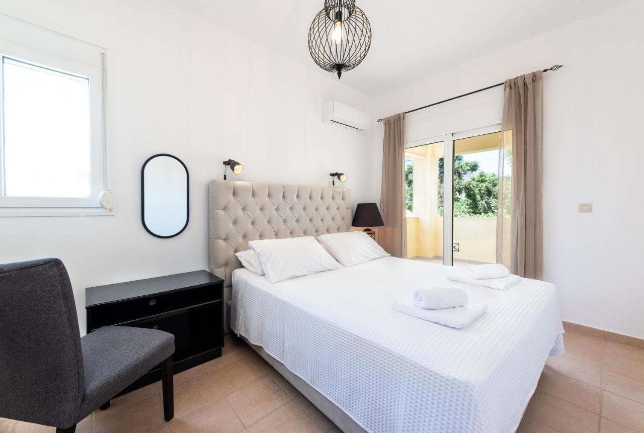 Ritas Gennadi Villa Екстериор снимка