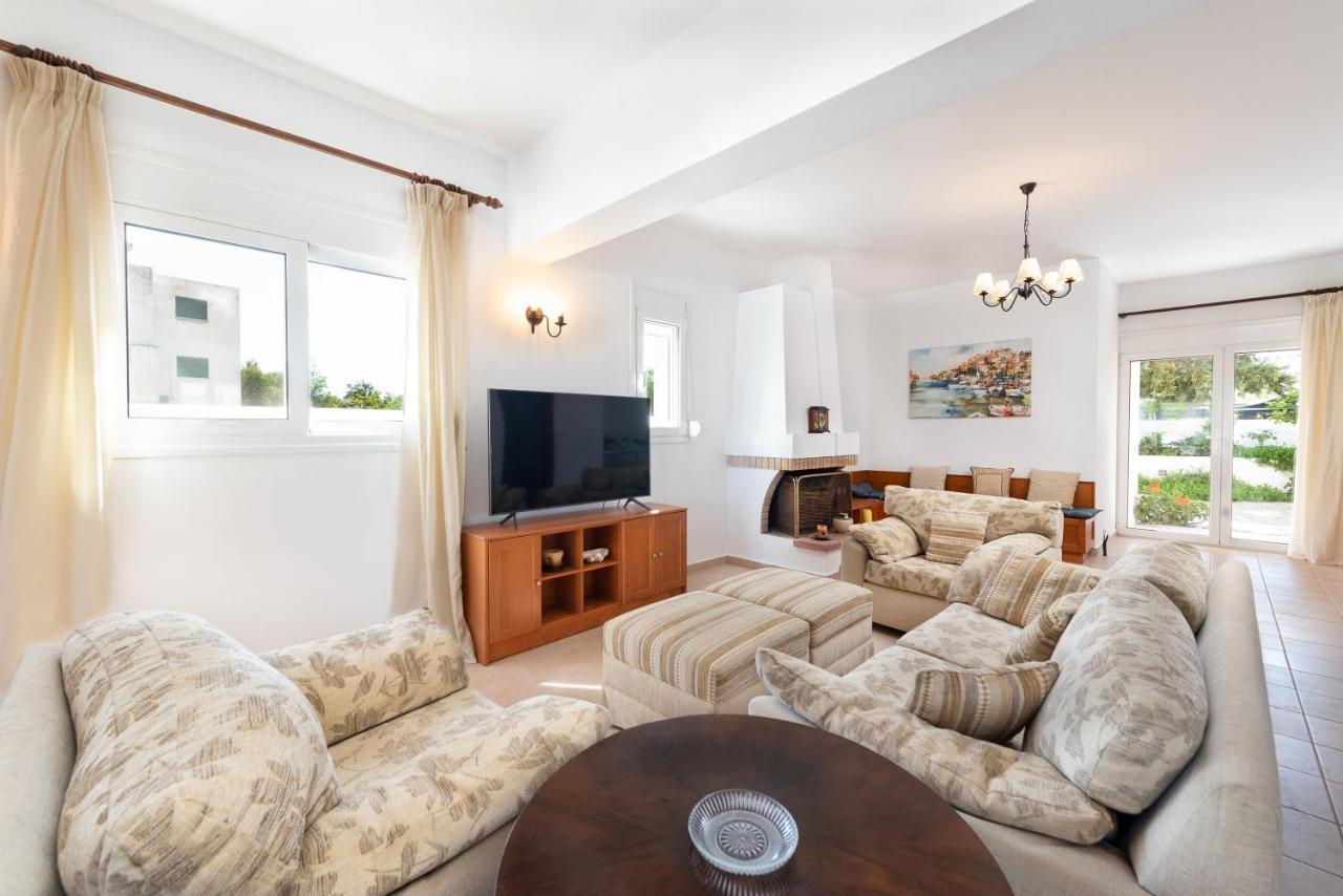Ritas Gennadi Villa Екстериор снимка